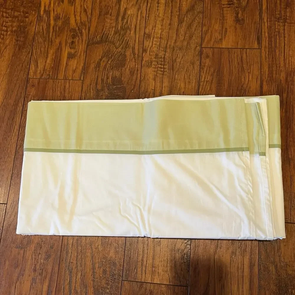 NEW Pottery Barn KING Size White With Green Border FlLAT Sheet 108”x102” Cotton